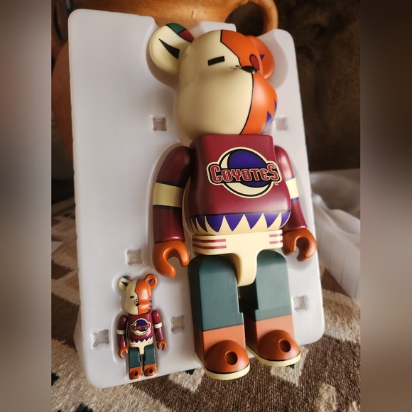 Arizona Coyotes Utah Hockey Club Authentic BearBrick Coyote Figure NEW